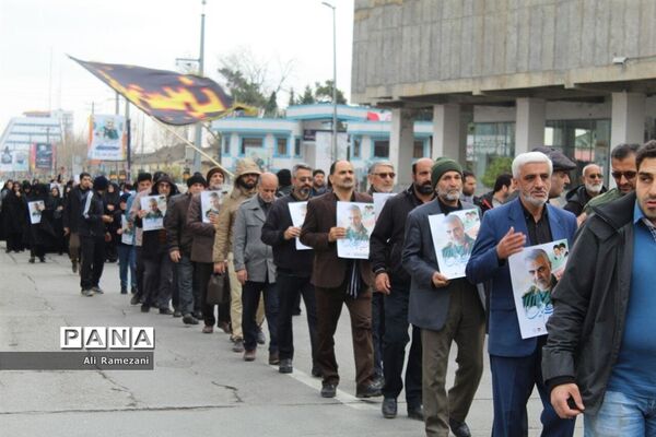 مراسم دسته روی ایام فاطمیه و هفتمین روز شهادت سردارسلیمانی در قائم شهر