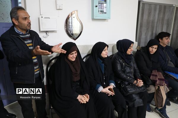 بازدید سرزده وزیر آموزش و پرورش از دبستان پسرانه چنگیزپور در منطقه 16 تهران