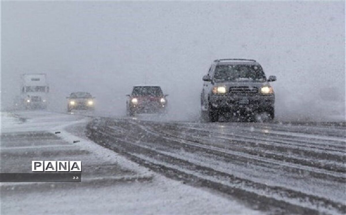 تردد در جاده های بروجرد با زنجیر چرخ امکان پذیر است
