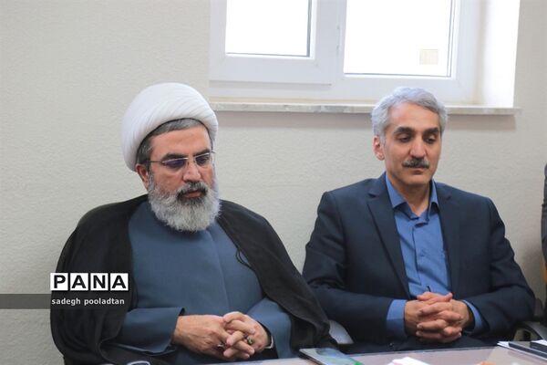 جلسه کارشناسان و کارکنان ستادی هسته گزینش دانشگاه علوم پزشکی بوشهر