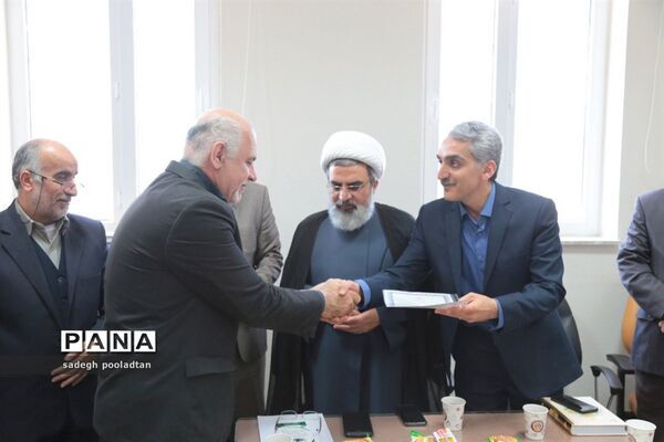 جلسه کارشناسان و کارکنان ستادی هسته گزینش دانشگاه علوم پزشکی بوشهر