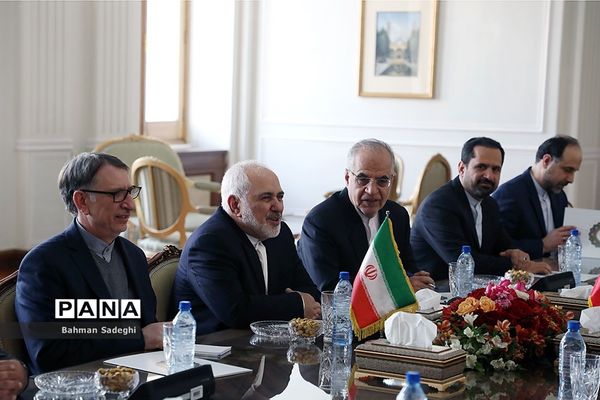 دیدار ظریف با وزیر امور خارجه ونزوئلا