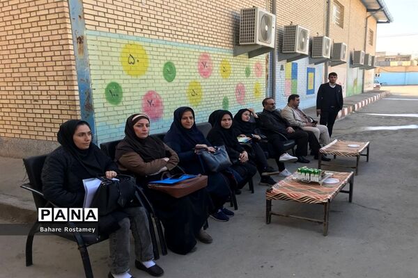 مراسم نواختن زنگ هوای پاک دردبستان حجاب شهرستان حمیدیه