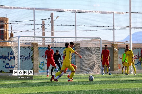 مسابقات  لیگ برتر بزرگسالان استان فارس بین دو تیم ماهان شیراز و پرسپولیس شیراز