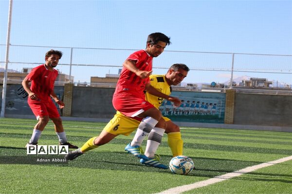 مسابقات  لیگ برتر بزرگسالان استان فارس بین دو تیم ماهان شیراز و پرسپولیس شیراز