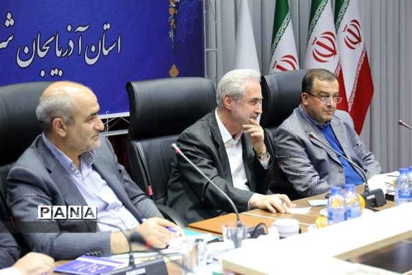 هفتمین جلسه شورای آموزش و پرورش سال ۹۸  استان آذربایجان شرقی در باشگاه فرهنگیان