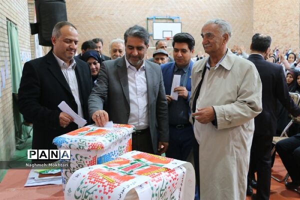 سیل مهربانی در آموزش و پرورش شهرستان‌های تهران