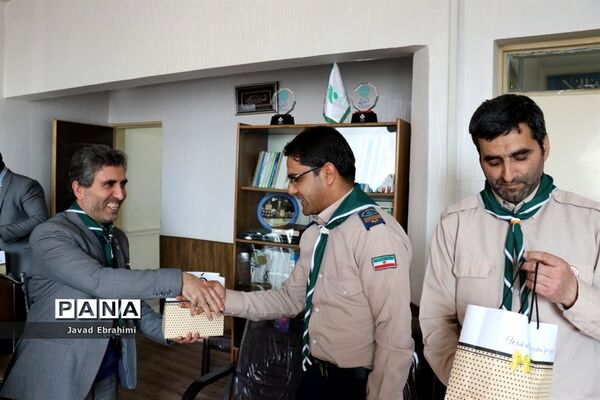نشست مدرسان پیشتازان سازمان دانش آموزی خراسان رضوی