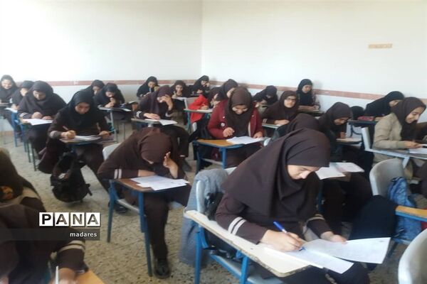 برگزاری مسابقه عطر انتظاردر مدارس ابرکوه