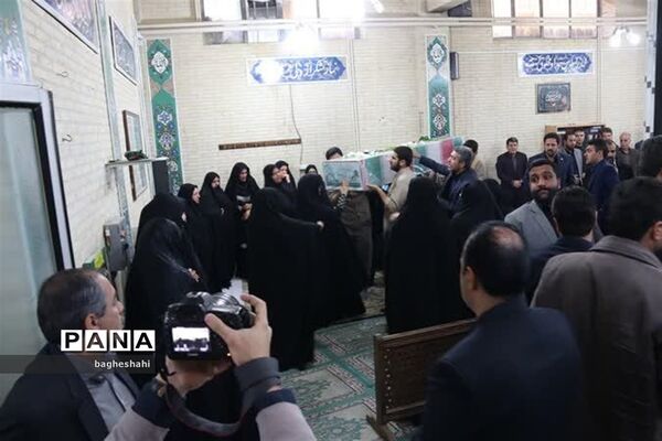 وداع با شهید گمنام دراداره‌کل آموزش و پرورش استان یزد