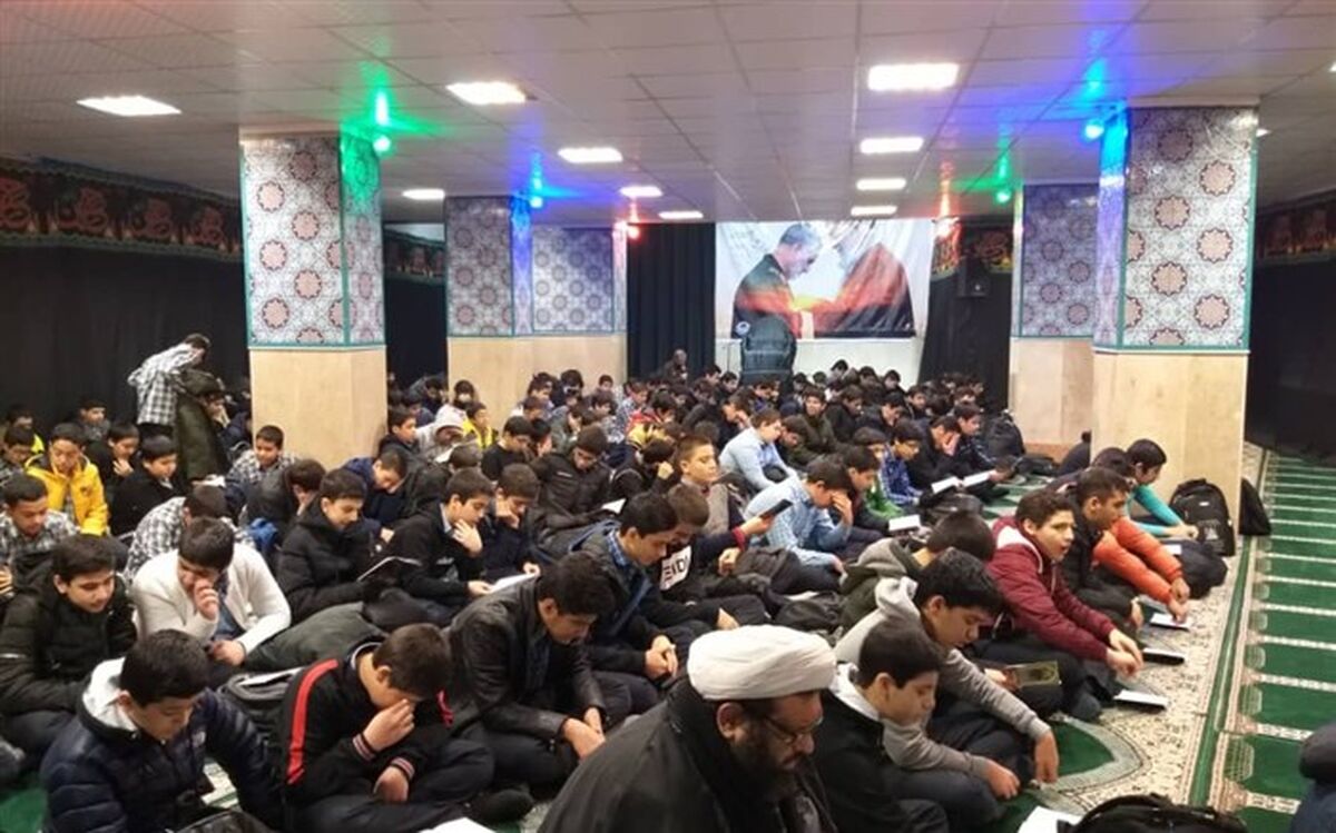 ایام فاطمیه نماد عشق شیعیان به ولایت  منطقه12