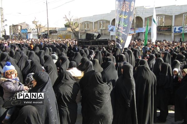 اجتماع بزرگ عزادارن فاطمی در کرمانشاه