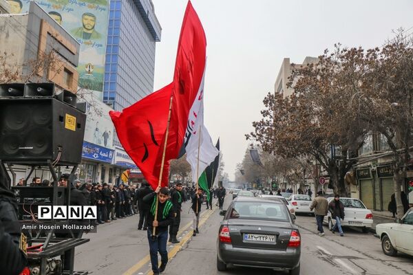 عزاداری خیابانی مردم ارومیه در سوگ حضرت فاطمه زهرا (س)