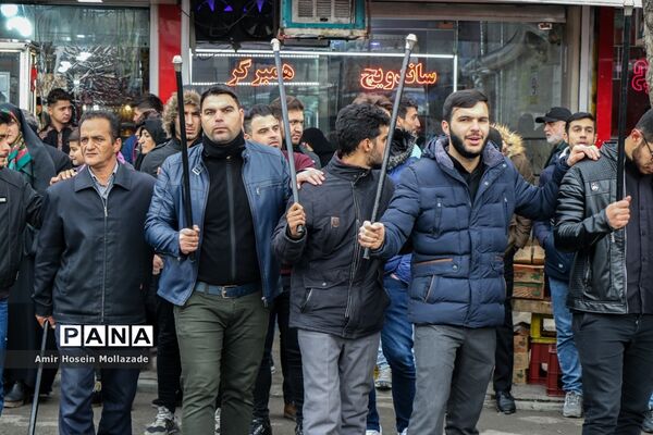 عزاداری خیابانی مردم ارومیه در سوگ حضرت فاطمه زهرا (س)