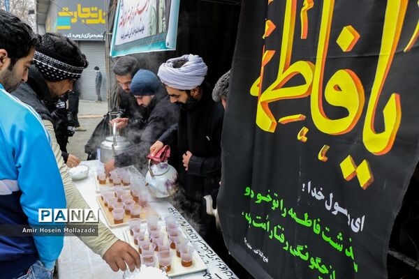 عزاداری خیابانی مردم ارومیه در سوگ حضرت فاطمه زهرا (س)