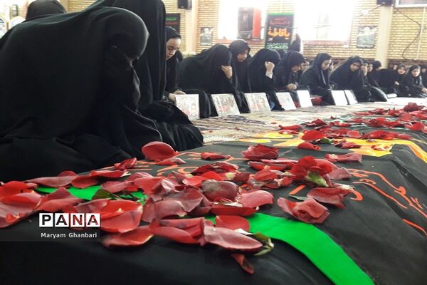 مراسم عزاداری بانوان فشافویه درسوگ حضرت فاطمه زهرا(س)