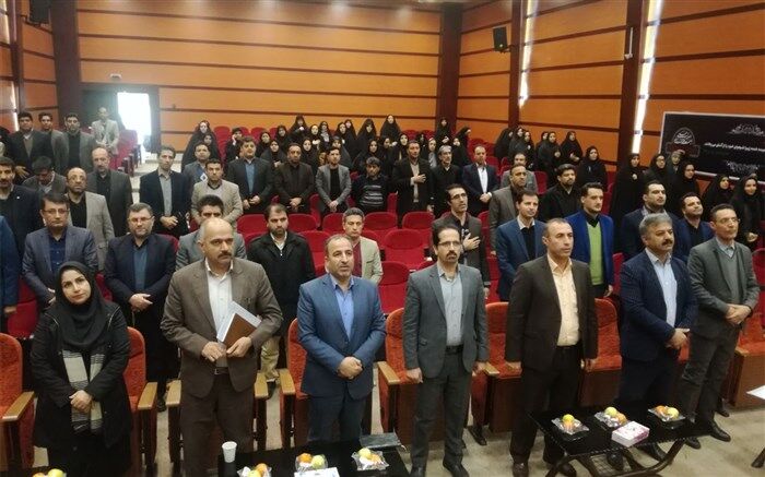 برگزاری جلسه فصلی مدیران مدارس آموزش‌ و پرورش بهارستان