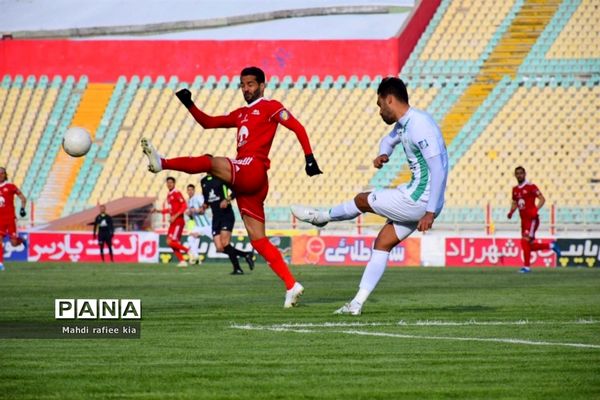 دیدار تیم‌هاى تراکتور و ذوب آهن