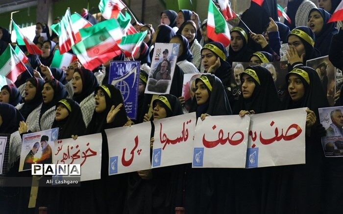 مانور یاوران انقلاب در شهرستان سمنان برگزار شد