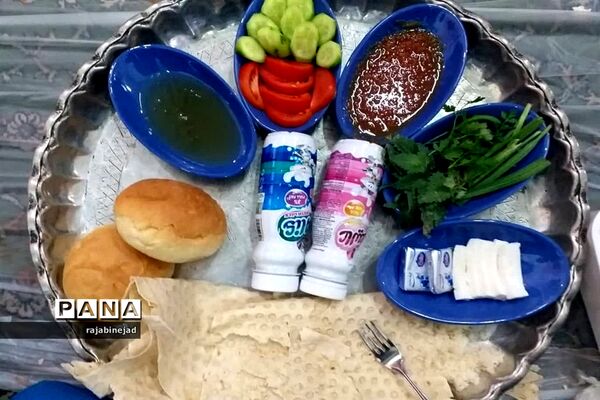 صبحانه سالم در مدارس ابرکوه