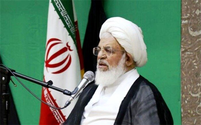 امام جمعه یزد: توسعه گردشگری با رعایت اصالت فرهنگی لحاظ شود