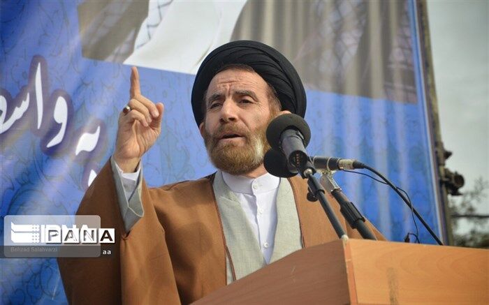 نماینده ولی فقیه در لرستان: مقابله با فساد وظیفه همه دلسوزان انقلاب است