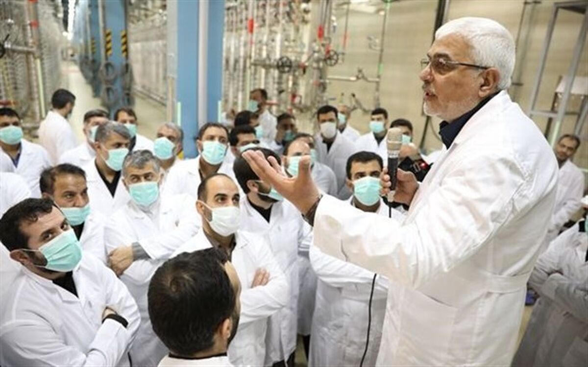 بازدید جمعی از فرماندهان و مسئولان سپاه حفاظت انصارالمهدی از فردو