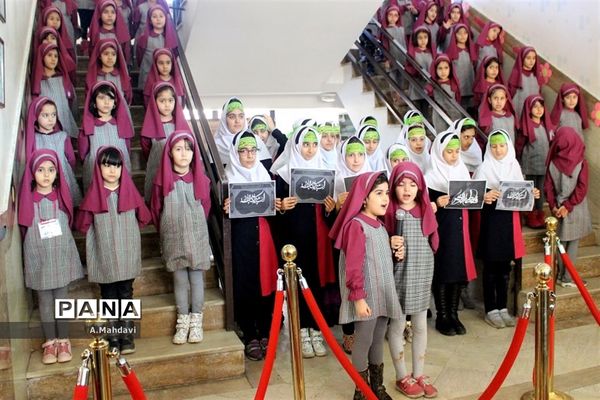 سیل مهربانی دانش‌آموزان