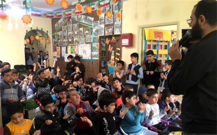 مراسم عزاداری حضرت فاطمه‌زهرا سلام‌الله‌علیها  در دبستان  پسرانه امام رضا (ع) بوشهر