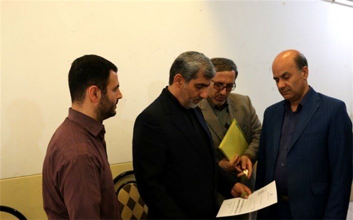 مدیر کل آموزش و پرورش البرز از روند مصاحبه علمی پذیرفته شدگان آزمون استخدامی بازدید کرد