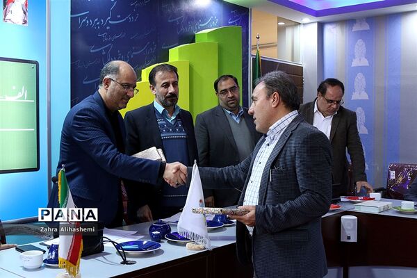 نشست شورای معاونان پرورشی مناطق نوزده‌گانه شهر تهران