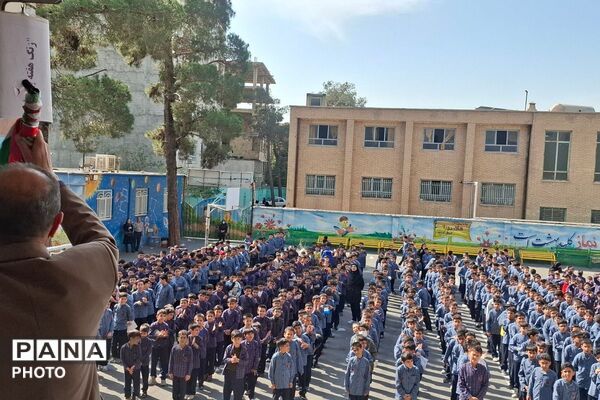 نواخته شدن زنگ پیوند اولیا و مربیان مدرسه ملاصدرا