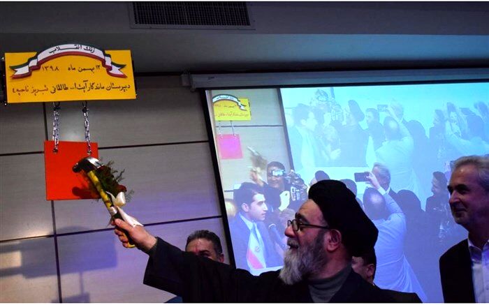 آل هاشم: اعتقادات دینی ، حضور مردم و رهبریهای مقام معظم رهبری بقای انقلاب را تضمین می کند