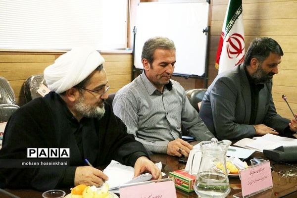 بازدید مسئولان از آموزش و پرورش ناحیه دو قزوین