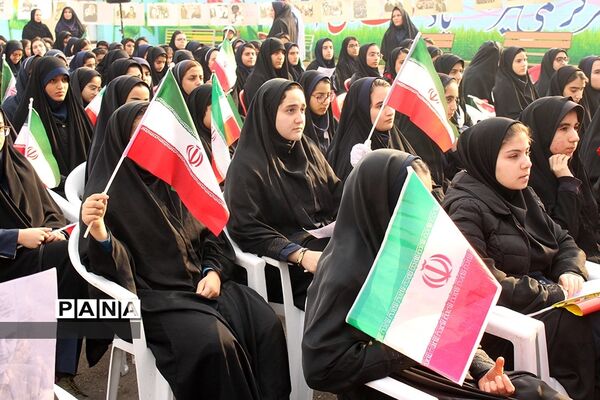 آیین استانی نواخته شدن زنگ انقلاب در اهواز