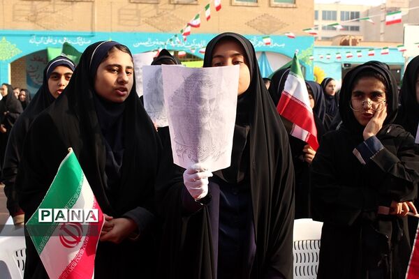 آیین استانی نواخته شدن زنگ انقلاب در اهواز