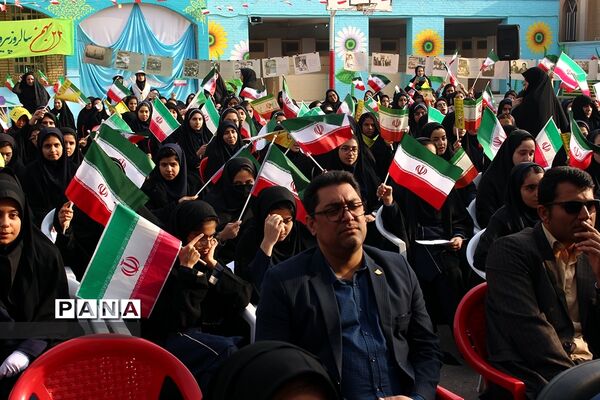 آیین استانی نواخته شدن زنگ انقلاب در اهواز