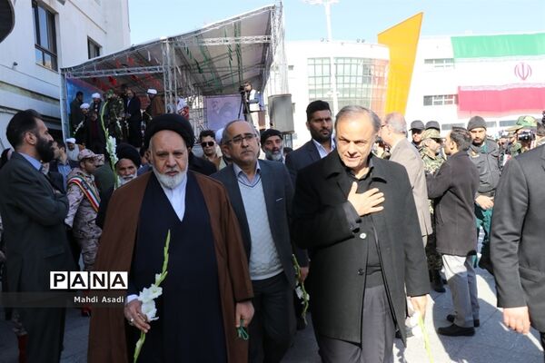 مراسم گرامیداشت سالروز ورود امام خمینی( ره)  به میهن اسلامی در مشهد