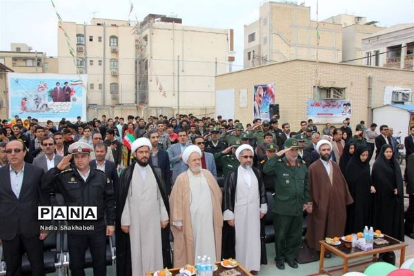 نواختن زنگ انقلاب در بوشهر