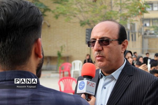 نواختن زنگ انقلاب در بوشهر