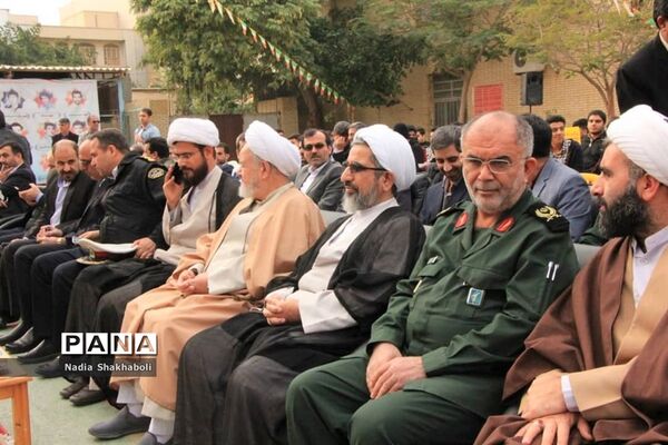نواختن زنگ انقلاب در بوشهر