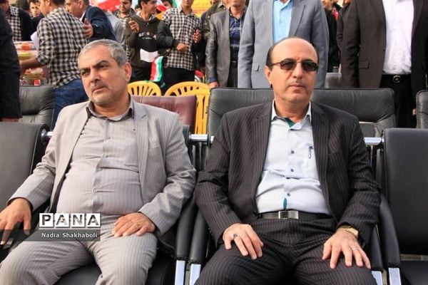 نواختن زنگ انقلاب در بوشهر