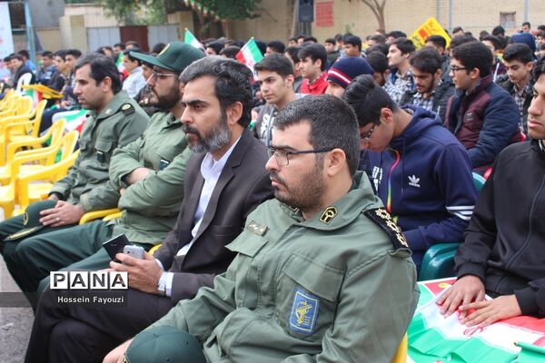 نواختن زنگ انقلاب در بوشهر