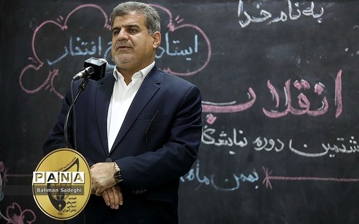 فولادوند مطرح کرد: لزوم تشریح دستاوردهای انقلاب اسلامی برای نسل حاضر