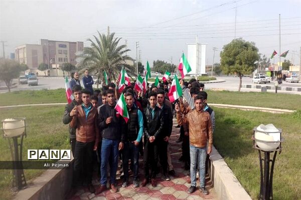 زنگ انقلاب  در دبیرستان سعادت شبانکاره