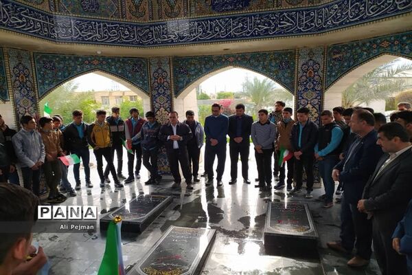 زنگ انقلاب  در دبیرستان سعادت شبانکاره