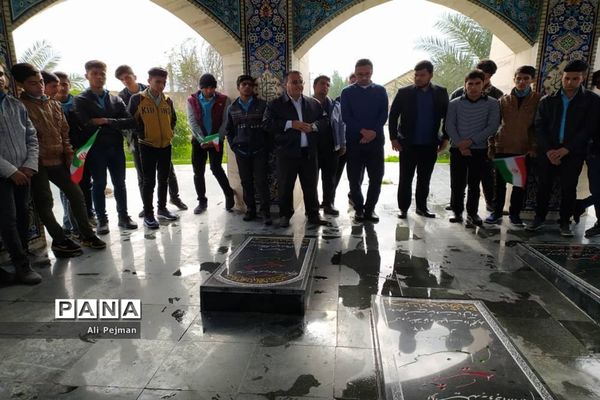 زنگ انقلاب  در دبیرستان سعادت شبانکاره