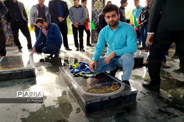 زنگ انقلاب  در دبیرستان سعادت شبانکاره