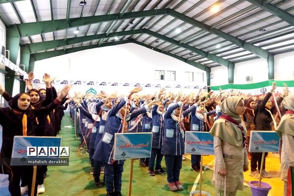 مانور تشکیلاتی یاوران انقلاب درآموزش و پرورش ناحیه یک بهارستان