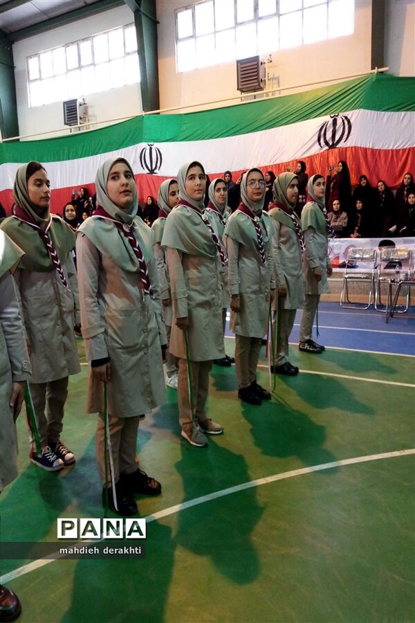مانور تشکیلاتی یاوران انقلاب درآموزش و پرورش ناحیه یک بهارستان